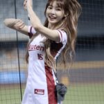 Yi-Ruei Chen Instagram - 昨天的逆轉勝好感動🥹❤️‍🔥 因為過程賣力辛苦，甜美果實得來不易， 桃猿男兒教會我們𝐍𝐞𝐯𝐞𝐫 𝐠𝐢𝐯𝐞 𝐮𝐩💪 一定可以突破重圍！ 謝謝大家用聲音、用舞蹈一起應援～ 勝利是屬於大家的👍 今天繼續再戰起來🔥⚾️
