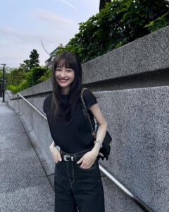 Ying-Xuan Ge Instagram - 最近看到很喜歡的一句話： 「兩個靈魂，不會偶然相遇。」 🖤