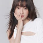 Ying-Xuan Ge Instagram - 喜歡自己，接受自己。 沒事的。 把頭貼換掉了， 重新開始吧！