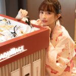 Ying-Xuan Ge Instagram - 還沒辦法飛日本 只能先在台灣過過癮 這個週末 #資生堂東京櫃 在新光南西舉辦日式祭典活動 宛如將日本冬日祭典原汁原味搬到台灣😍 #東京女子力冬之町 現場設計四大打卡區可以讓大家體驗拍照 🔸風味釣水球區 滿滿的水球裡裝有 怡麗絲爾 x 心機彩粧 的明星品 只要現場釣起多少水球 好禮就能直接都帶走 🔸繪馬互動許願區 可以自己手繪出獨一無二 專屬繪馬許下2023新年心願 🔸日式祭典打卡區 最喜歡這區的設計 還有可愛的糖葫蘆及扇子等拍照小物 現場還有專業攝影師駐點 拍攝並印製出美照帶回家 🔸明星品體驗區 #膠原蛋白保養專家 怡麗絲爾 & #日本冠軍底妝霸主 心機彩粧 經典明星品及新品自助體驗 只要參加就贈香氛掛片2片 滿$3500贈印花樂日系手腕提袋 任意消費贈澎彈美妝滿$5500贈印花樂日系瓷盤2件組 趕快報名參加！ 活動時間 2022/12/9-2023/2/19 @elixirtw @maquillagetw