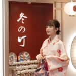 Ying-Xuan Ge Instagram - 還沒辦法飛日本 只能先在台灣過過癮 這個週末 #資生堂東京櫃 在新光南西舉辦日式祭典活動 宛如將日本冬日祭典原汁原味搬到台灣😍 #東京女子力冬之町 現場設計四大打卡區可以讓大家體驗拍照 🔸風味釣水球區 滿滿的水球裡裝有 怡麗絲爾 x 心機彩粧 的明星品 只要現場釣起多少水球 好禮就能直接都帶走 🔸繪馬互動許願區 可以自己手繪出獨一無二 專屬繪馬許下2023新年心願 🔸日式祭典打卡區 最喜歡這區的設計 還有可愛的糖葫蘆及扇子等拍照小物 現場還有專業攝影師駐點 拍攝並印製出美照帶回家 🔸明星品體驗區 #膠原蛋白保養專家 怡麗絲爾 & #日本冠軍底妝霸主 心機彩粧 經典明星品及新品自助體驗 只要參加就贈香氛掛片2片 滿$3500贈印花樂日系手腕提袋 任意消費贈澎彈美妝滿$5500贈印花樂日系瓷盤2件組 趕快報名參加！ 活動時間 2022/12/9-2023/2/19 @elixirtw @maquillagetw