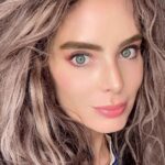 Yoanna House Instagram - 🦋🦋 Insta Magic by @ryonkonig what’s your favorite makeup trend? #Diormakeup#Fresh Skincare @zoskinhealth @smoochesbysara @theamaramedspa