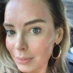 Yoanna House Instagram - Here is a truthful comparison of before and after results of skin cell renewal, pictures are taken with with NO foundation and NO filters. This is after 4 months of the following: 3 total @cool_peel with 30 days in between sessions 2 full sessions of @virtue.rf The results are a significant reduction in pigmentation and fine lines pore reduction, reduces breaking out and increases smoothness. I will never lay out in the Sun ☀️ too many regrets 😅PS. Tell them Yoanna sent you 🦋 @theamaramedspa @smoochesbysara