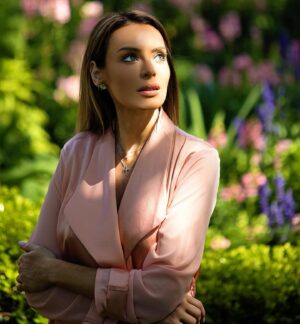Yoanna House Instagram - Dawn 🌅Wisdom has an advantage over foolishness as light has an advantage over darkness always and forever ❣️🕊 looking forward to @biltmoreestate @supermodelsunlimitedmag upcomings 💯😍