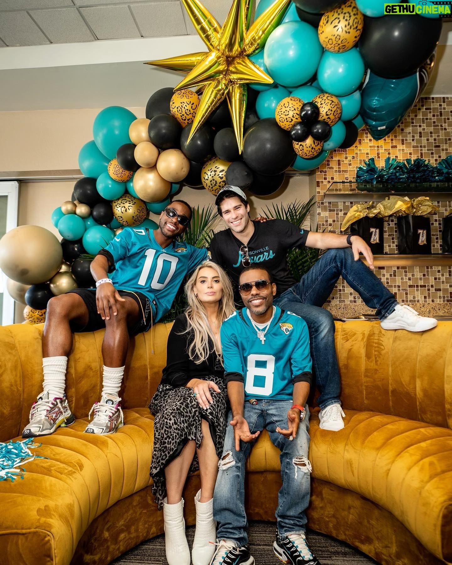 Yoanna House - 3 Likes - It was a tremendous honor being invited to join the @jaguars and @roarofthejags celebrate our city and Tony Boselli's induction into the @nfl Hall of Fame. I remember being with my dad as we used to watch Tony play. The VIP Influencer suite was incredible, I was blown away by impeccable service and overall experience! Duuuuval 🐆❤️