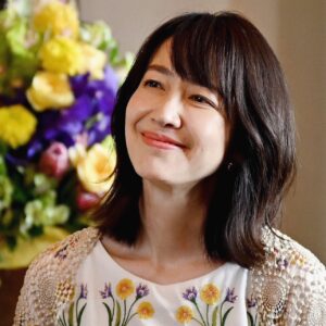 Yôko Moriguchi Instagram - .
.
日曜劇場
ラストマン-全盲の捜査官
に5話より出演させていただきます。
大好きな 寺尾聰さん、上川隆也さんはじめ、本当にお久しぶりの福山雅治さんに再会出来て、幸せすぎる撮影現場です。
天然キャラが、少し自分に近いかも〜、と演じながら思っております笑
是非ご覧くださいね。
.
 #ラストマン
@lastman_tbs 
 #福山雅治 さん
 #大泉洋 さん
 #寺尾聰 さん
 #上川隆也 さん
 #永瀬廉 さん
 #今田美桜 さん
 #笑いが絶えない現場