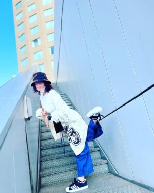Yoko Maki Instagram - 中卒の頭をフル回転させたら
私の足や手は5,6本くらい生えて来そうよ　I know I'm crazy about job
#ブルーロック　#2枚目バチラくんの真似　#ブラボーもすこし待って
