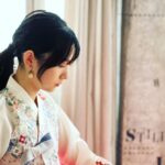 Yoko Maki Instagram - 可愛いうちの子の成人式のフォトシュート日 20本のバラ🌹あげた 私半分寝てる。りんちゃん本当可愛い😍