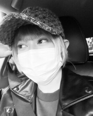 Yoko Maki Instagram - 世界中に建てられてるどんな記念碑なんかより
貴方が生きている今日はどんなに意味があるだろう