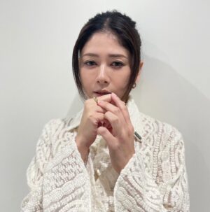 Yoko Maki Instagram - 本日、笑ってコラえて！に出演致します。

よる7時54分〜
どうぞお見逃しなく！

#笑ってコラえて