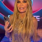 Yola Berrocal Instagram - @yolaberrocal graduada oficial en colaboradora por la Universidad de Mediaset 👩🏻‍🎓 No le basta con ser la mejor representante, quiere ser la mejor en el plató #GHVIPDBT6