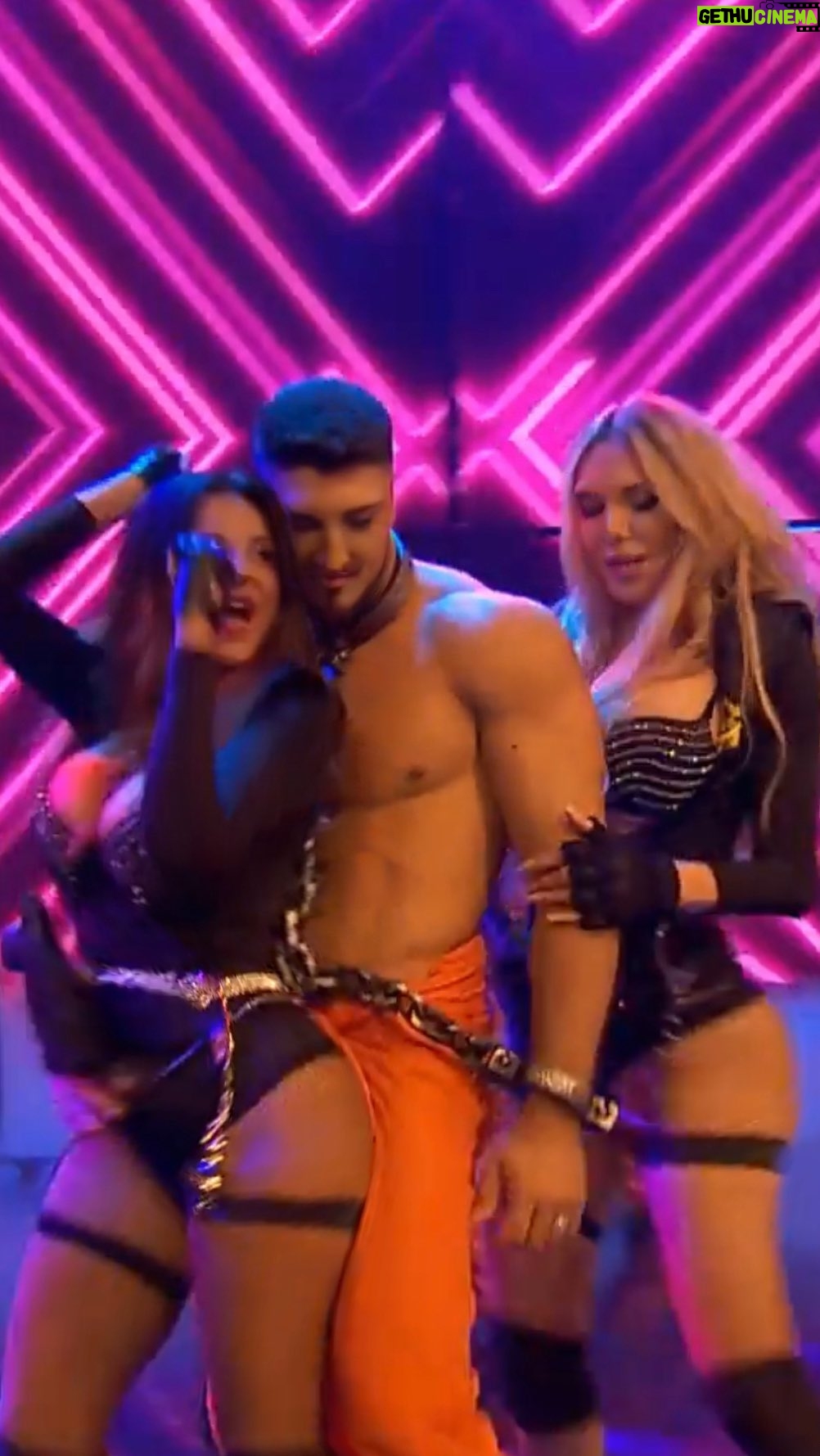 Yola Berrocal Instagram - 🇪🇸Actuación de "Sex Bomb" en la gala musical mas importante de la television "Noche vieja contigo 2024" en @telecincoes , con la colaboracion especial de "Miguel Guerrero"🔥 @mguerrero231. Muchas gracias al cuerpo de baile y a todo el equipo del programa 🫶 Sex Bomb os desea un Feliz año nuevo! 💣❤️Cheers 🥂 🇺🇸Sex Bomb's performance at the most important musical event on televisión "New Years 2024"on @telecincoes, with the special collaboration of "Miguel Guerrero"🔥 @mguerrero231. Many thanks to the dance team and the entire program team 🫶 Sex Bomb wishes a Happy New Year 2024! 💣❤️Cheers 🥂. #soniamonroy #yolaberrocal #boysboysboys #singers #telecinco #galafindeaño #sexbombyolaysonia #sexywomen #sexymen #hotdancers #boysboysboyscover