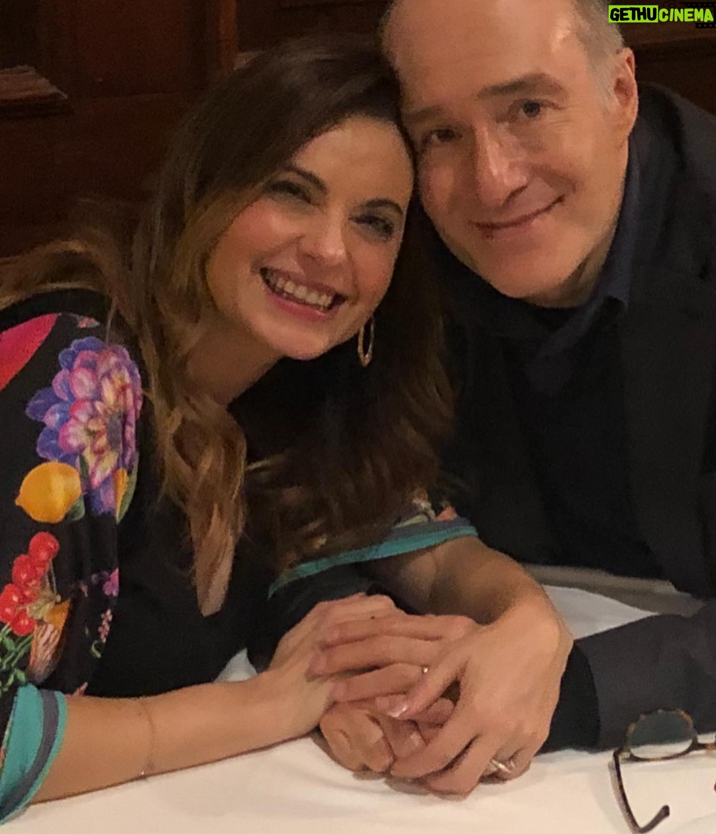 Yolanda Ventura - 5.1K Likes - QuĆ© la vida nos siga dando la oportunidad de seguir riendo, amando, viajando, aprendiendo, luchando, creando, bailando, celebrando juntos . Feliz aniversario amor ⦠gracias por darme raĆces y amar y respetar mi vuelo y mi locura ⦠TE AMO HOY Y ASI CADA HOY @odiseobichir ⦠šš
#13aƱos #6casados #hoy #odiseobichir #yolandaventura #fichaamarilla