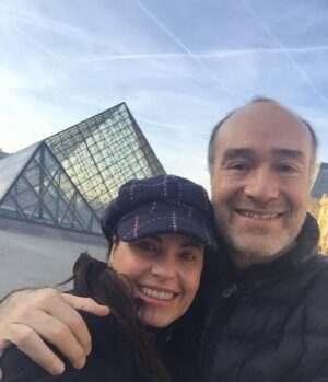 Yolanda Ventura Instagram - Qué la vida nos siga dando la oportunidad de seguir riendo, amando, viajando, aprendiendo, luchando, creando, bailando, celebrando juntos . Feliz aniversario amor … gracias por darme raíces y amar y respetar mi vuelo y mi locura … TE AMO HOY Y ASI CADA HOY @odiseobichir … 💛💛
#13años  #6casados #hoy #odiseobichir #yolandaventura #fichaamarilla