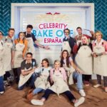Yolanda Ramos Instagram - Mirad esta foto de cerca. Solo por los personajes que competimos vale la pena verlo. ( la vida me pone en cada tesitura) @primevideoes #celebritybakeoff