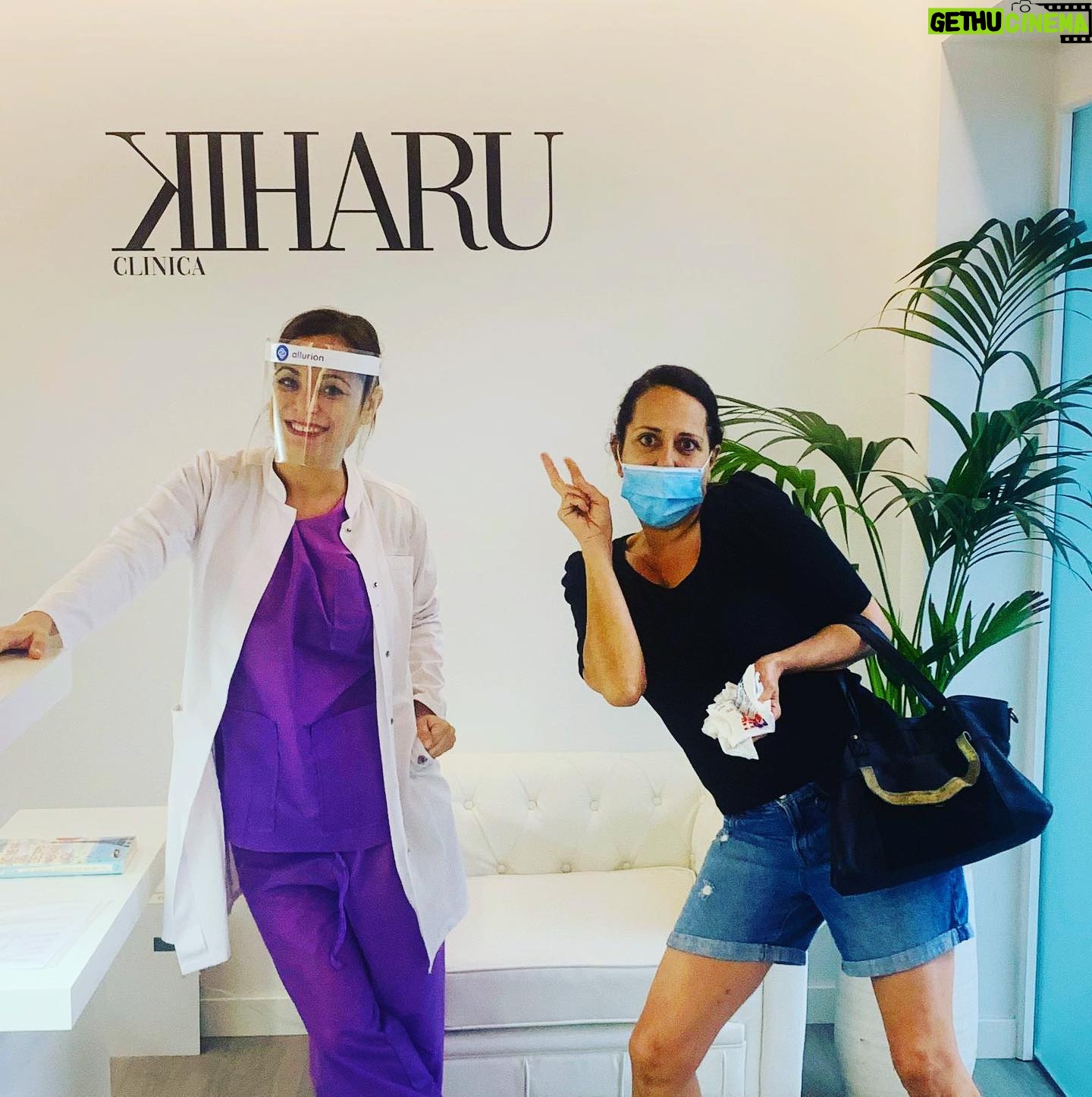 Yolanda Ramos Instagram - Yo no suelo colgar estás cosas cuando pongo algo así es porque se lo merecen, no sabéis lo bien que me han tratado. Gracias a @pili_lg y @clinicakiharu Con vosotros he recuperado la ilusión para este extraño verano. Gracias de verdad