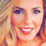 Yolanda Ramos Instagram – Que no nos rompan las alas. Si tienen ganas de romper algo que se rompan ellos los huevos. Te quiero mucho amiga mía. Mucho 
#rocioyositecreo