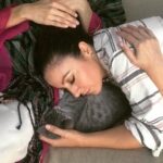 Yonca Şahinbaş Instagram – Dikkat aşırı sevgi ve huzur içerir!!❤️ @jessicamayofficial
