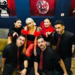 Yonca Evcimik Instagram - Bu akşamki @ifbesiktas konserimizden kulis halleri ❤️🍀üst tasarım @senemhakki 😍🥰