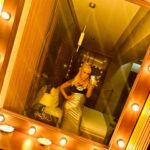 Yonca Evcimik Instagram – Denizli Jolly Joker konseri için hazırlıklar tamam🍀 Birazdan sahnee 🍀🧨