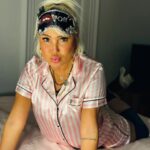 Yonca Evcimik Instagram - Pijama partim @ev.harbiye ‘de başladı 😉🍀