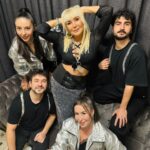 Yonca Evcimik Instagram – Birazdan Aydın Holly Stone sahnesindeyiz 🍀 Konser öncesi kulis halleri ✨ image maker @senemhakki 🥂 organizasyon @mehmet.usluu 🫶