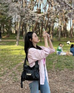 Actress Yoo Hye-In HD Instagram Photos and Wallpapers May 2024
