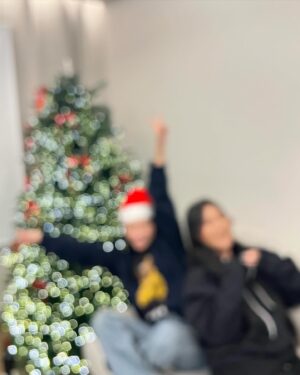 Yoo Hye-In Instagram - 정성 가득했던 크리스마스파티 🎄🎅🏻❄️⛄️❤️

@my.name.is.elim