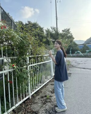 Yoo Na-gyeol Instagram - 가족여행🩷