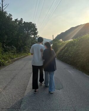 Yoo Na-gyeol Instagram - 가족여행🩷