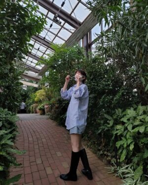 Yoo Na-gyeol Instagram - 어디 한번~~ 썬구리를 써볼까아~~?😎