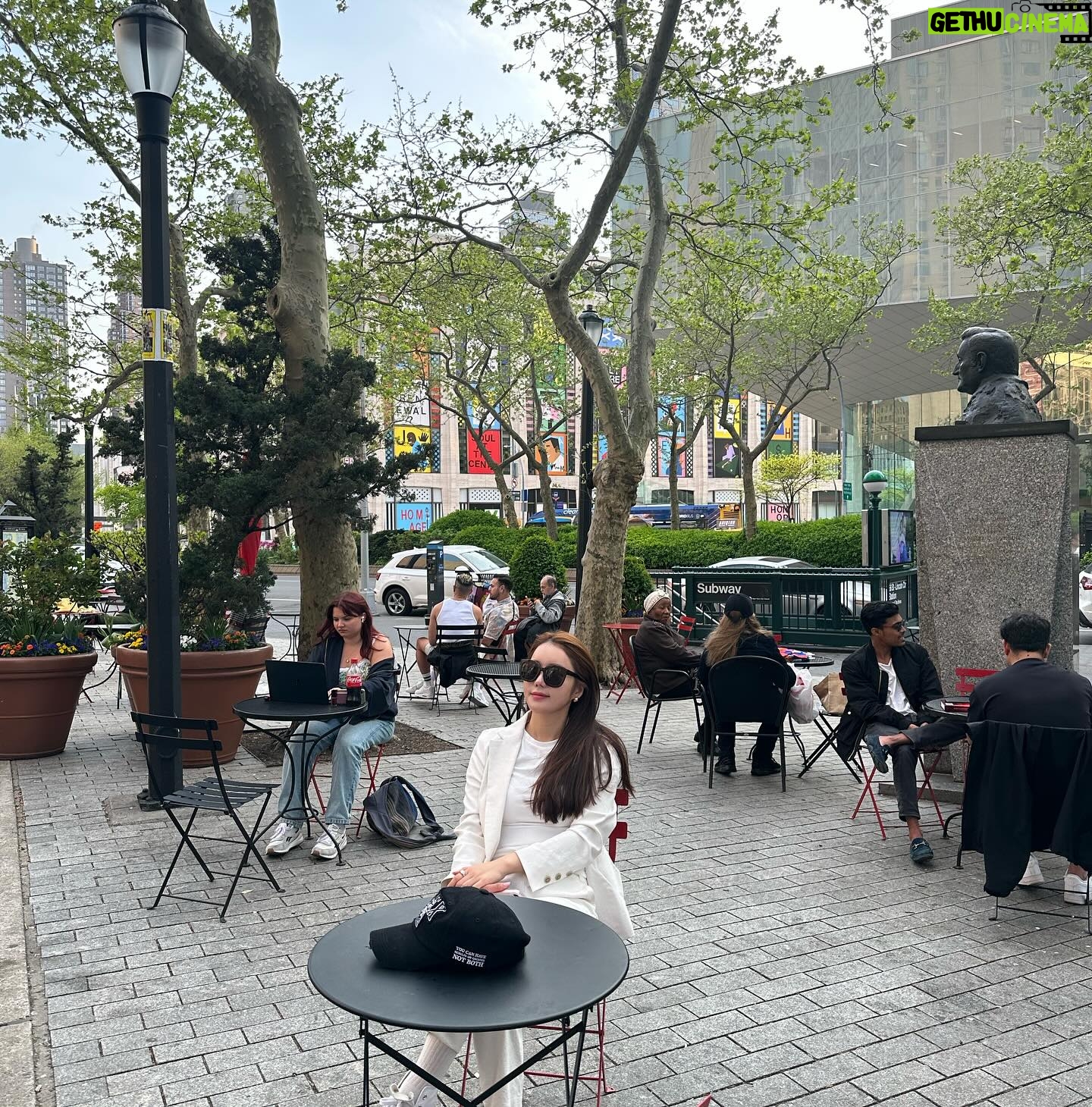 Yoo Ah-jin Instagram - πΊπΈπππππ
