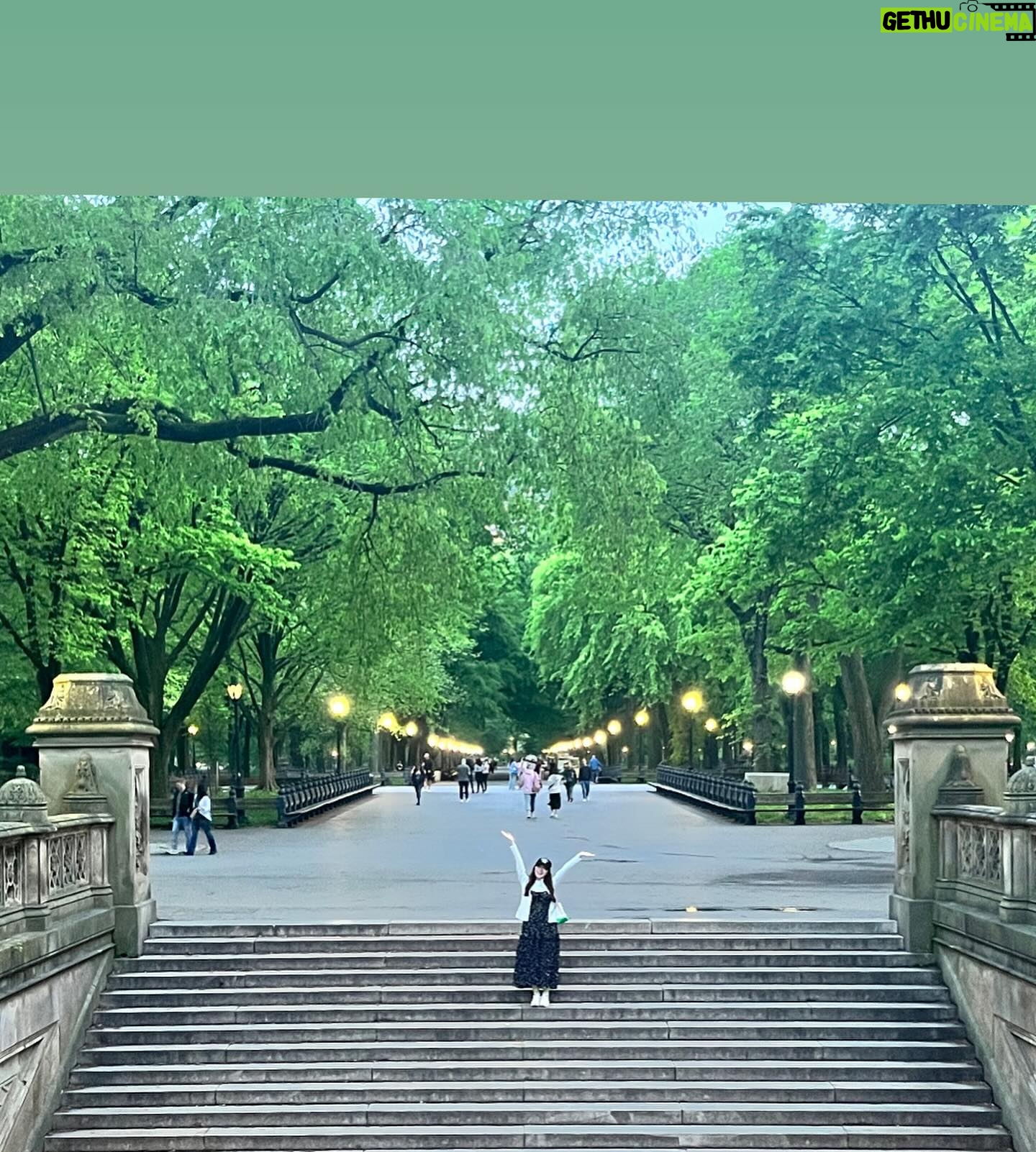 Yoo Ah-jin Instagram - . It‘s a filming location. Night sky, wonderful sky..
