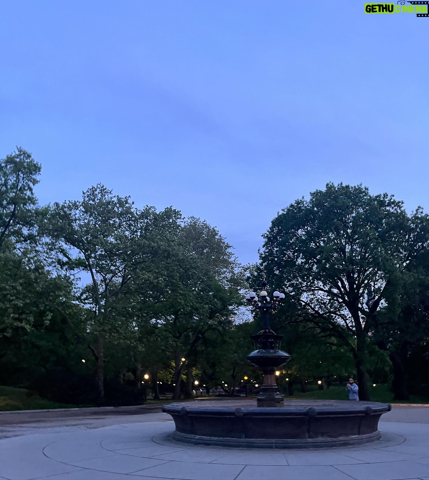Yoo Ah-jin Instagram - . It‘s a filming location. Night sky, wonderful sky..