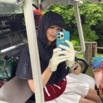 Yoo In-young Instagram - _ . . 빗소리도 함께한 사람들도 좋았다🩵