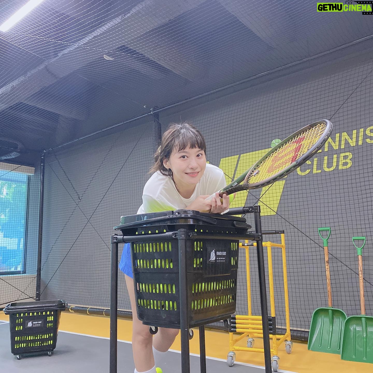 Yoo In-young - 5.8K Likes - _
.
.
오늘 내리는 비만큼 땀흘리기🎾
.
비가 많이 오네요
모두 안전운전하세요..