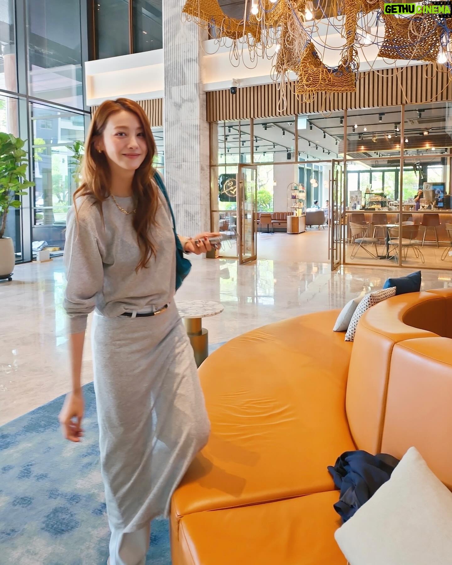 Yoo In-young - 3 Likes - _
.
.
엄마가 찍어 주는 나.
.
#데이트
#꽃같은우리엄마