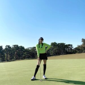 Yoo In-young Instagram - _
.
.
그대들과 함께라서
너무 즐거워💚
.
#마음만프로김환
#골프에근육쓰는황치열
#살빼자강남
#다음엔함께해오창석