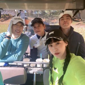 Yoo In-young Instagram - _
.
.
그대들과 함께라서
너무 즐거워💚
.
#마음만프로김환
#골프에근육쓰는황치열
#살빼자강남
#다음엔함께해오창석
