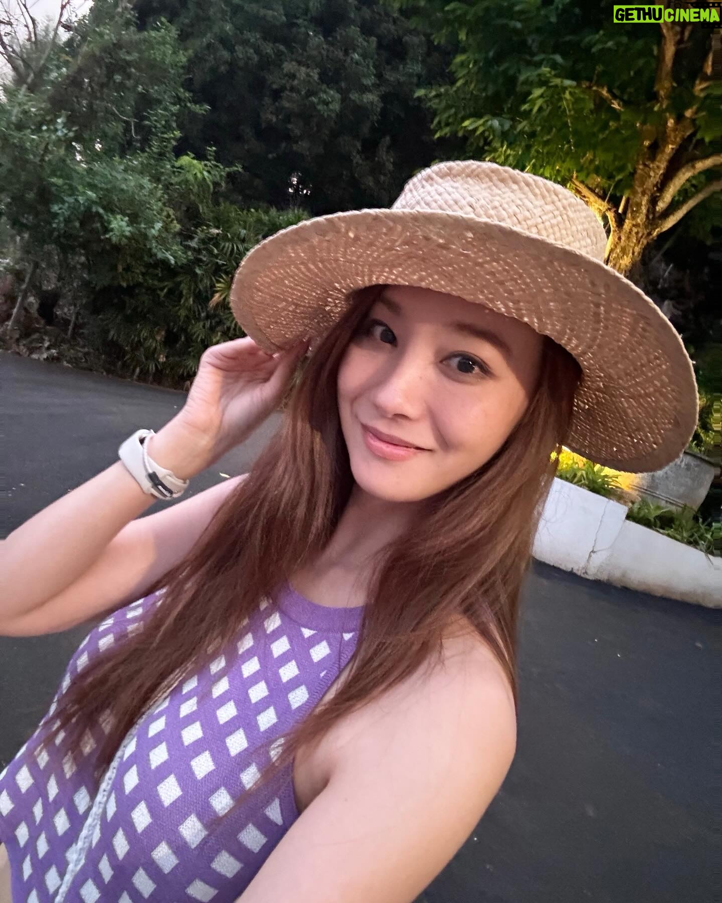 Yoo In-young - 3 Likes - _
.
.
예쁜모자🤠