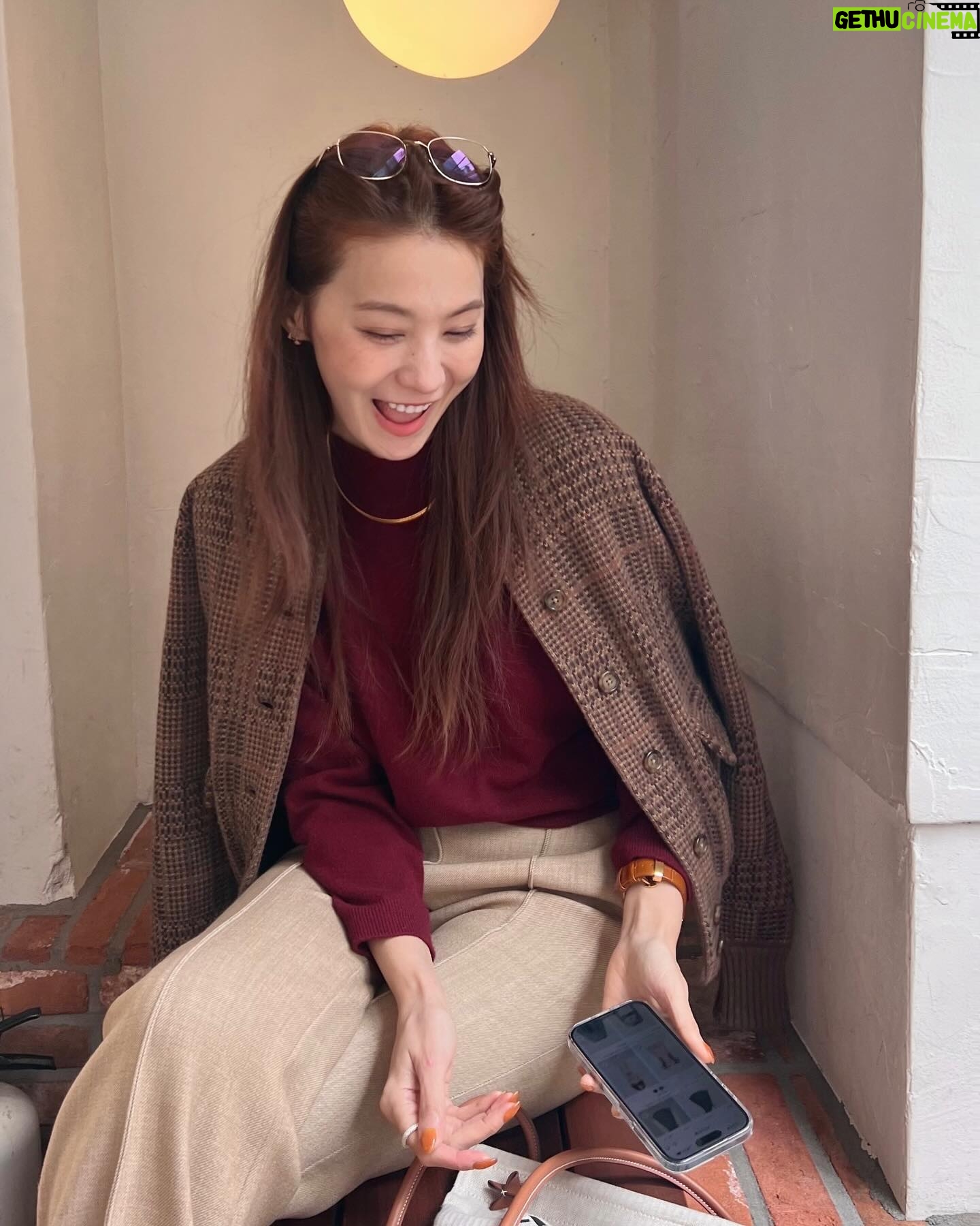 Yoo In-young - 3 Likes - _
.
.
주세요, 맛있는 커피를.☕️