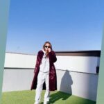 Yoo In-young Instagram - 옷장털어 입어보기 . #fw #겨울옷요래어때 #내맘대로입기