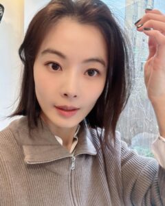 Actress Yoon Soy HD Instagram Photos and Wallpapers January 2024