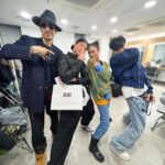 Yoon Mi-rae Instagram - 🖤 #착하고 #잘생긴 🖤 “@502bright MFBTY 최고로 멋진 우리형들과 누나 항상 반갑게 맞아줘서 고마워요 ❤️‍🔥❤️‍🔥❤️‍🔥❤️‍🔥❤️‍🔥❤️‍🔥❤️‍🔥❤️‍🔥❤️‍🔥 #그_사장들에_그_아티스트”