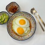 Yoon Se-a Instagram - #김치볶음밥 #세아의아침 아…파기름 내어 스팸 바싹 구워낸 김볶은 정답입니다. 치즈가 식어갈수록 졸깃해지면서 맛을 더하네요. 사랑스러..💛 비가 추적이는 오늘은 홈트 해야겠다…아. 아쉬워요.😅 운치 즐기는 멋스런 하루!! #행복하세아🍀