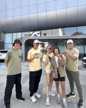 Yoon Se-a Instagram - #guam #2기 #ygentertainment #쌀국수 #모임 @0923mara 권은주 감독님 더하기! 
션이사님! 잘 먹었습니다!! 
YG쌀국수는 사랑입니다…😋
오늘 혜영언니도 함께!! 수다삼매경에 흔적도 남기지 못하고…🫶
#행복하세아🍀