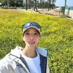Yoon Se-a Instagram - #강릉 #유채꽃 아름다워서 … 원.🥹 매번 고맙다. 또 예뻐서! #행복하세아🍀