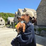 Yoon Se-a Instagram - 비 내리는 밤!! 고기 굽고 오로라 불멍에 수영장 퐁당💦 심하게 신나게 노느라…사진이 없다.😅 하하. 우리 뽀그리야! Runner 같아!💨💨💨 #뽀그리야🐶🐾의하루 #강원도 #홍천 #여행 #행복하세아🍀 **지현아. 고마와.