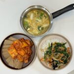 Yoon Se-a Instagram - #세아의아침 #🦀 어제 남은 꽃게국물에 대파, 달걀만 넣었는데…너무 맛있다…한시간 일립티컬 후 푸짐한 아침! 아직 나에겐 한시간의 댄스와 트랙 러닝이 남아 있다. 많이 먹자!! 😄 입 터진 요즘. 행복하세아~♥️ #everyday #골든타임