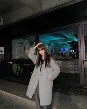 Yoon Seo-ah Instagram - 🤎🌰🍂🐻🐿️🐶🐕